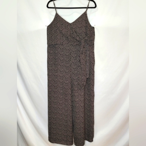 Hoity Toity Boutique Sleeveless Wide Leg Cropped Jumpsuit w/Tie Bodice - Size S - Picture 1 of 9